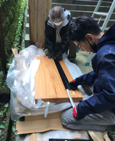 欅　木製看板 取付　令和門　3